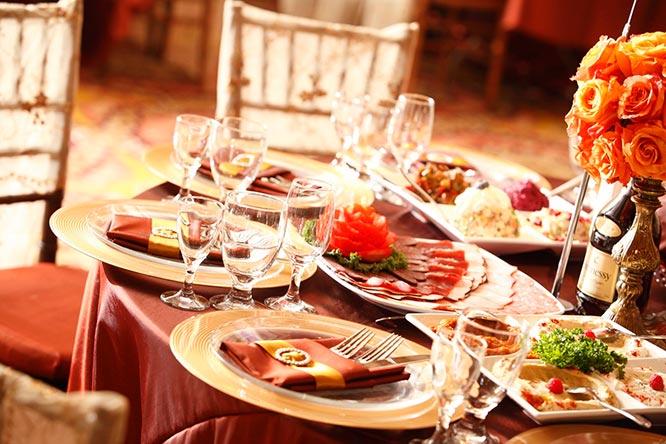 Elegant table setting by Anoush Catering